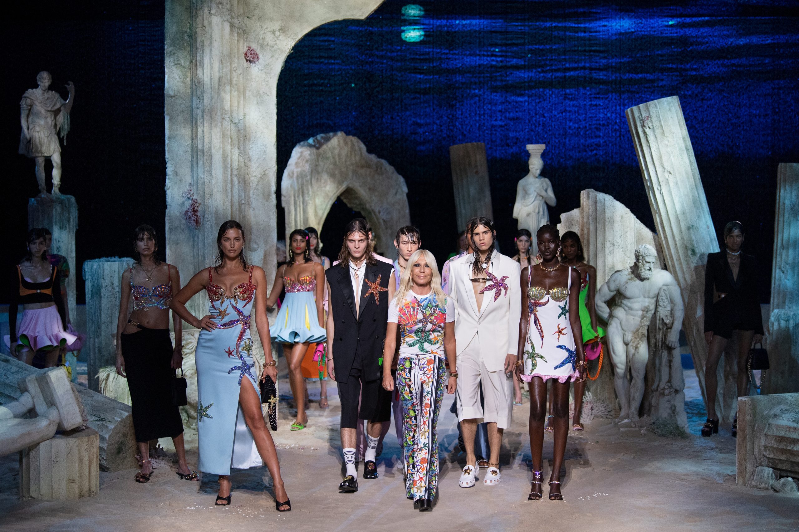 Versace_SS21_Finale