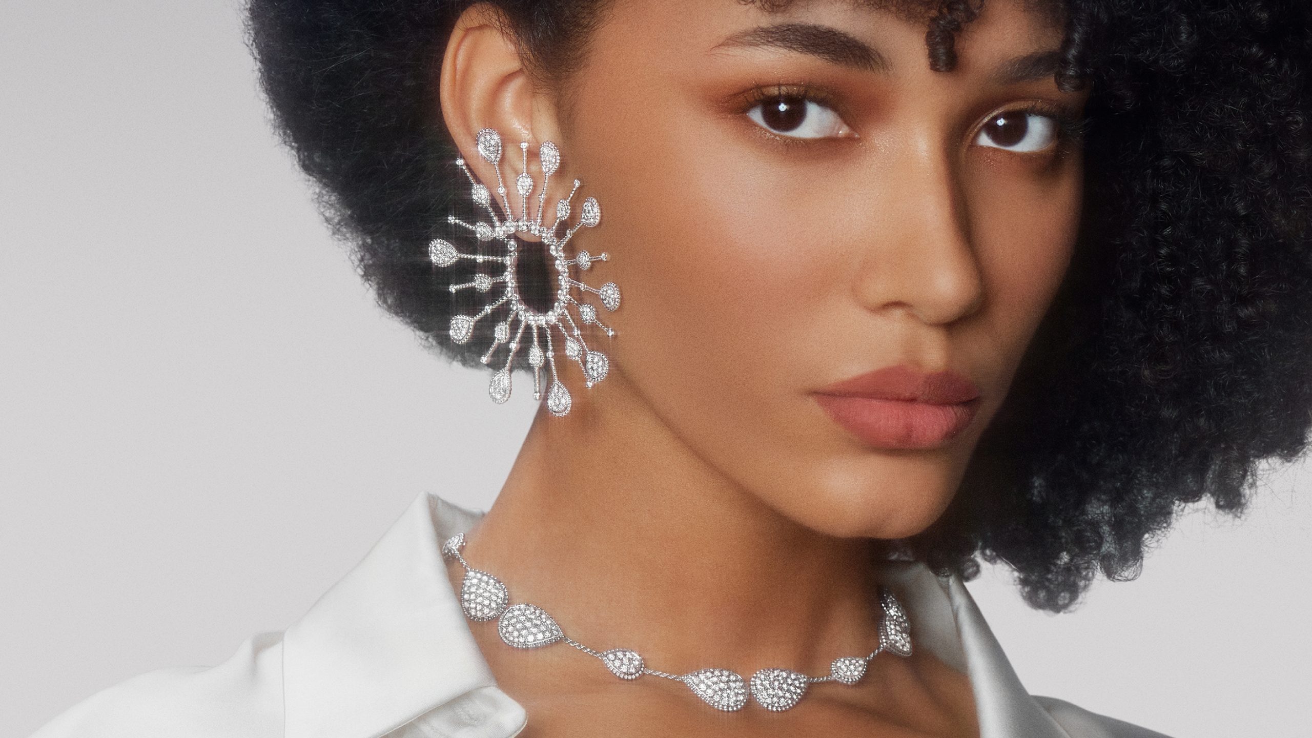 BOUCHERON Summer 2023 – 16-9 – Serpent Bohème Solarité hoop earrings & necklace