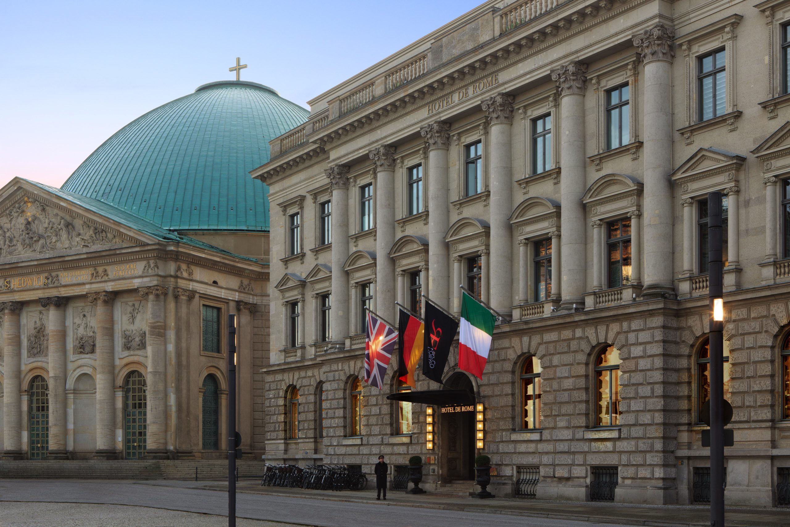 RFH Hotel de Rome - Facade