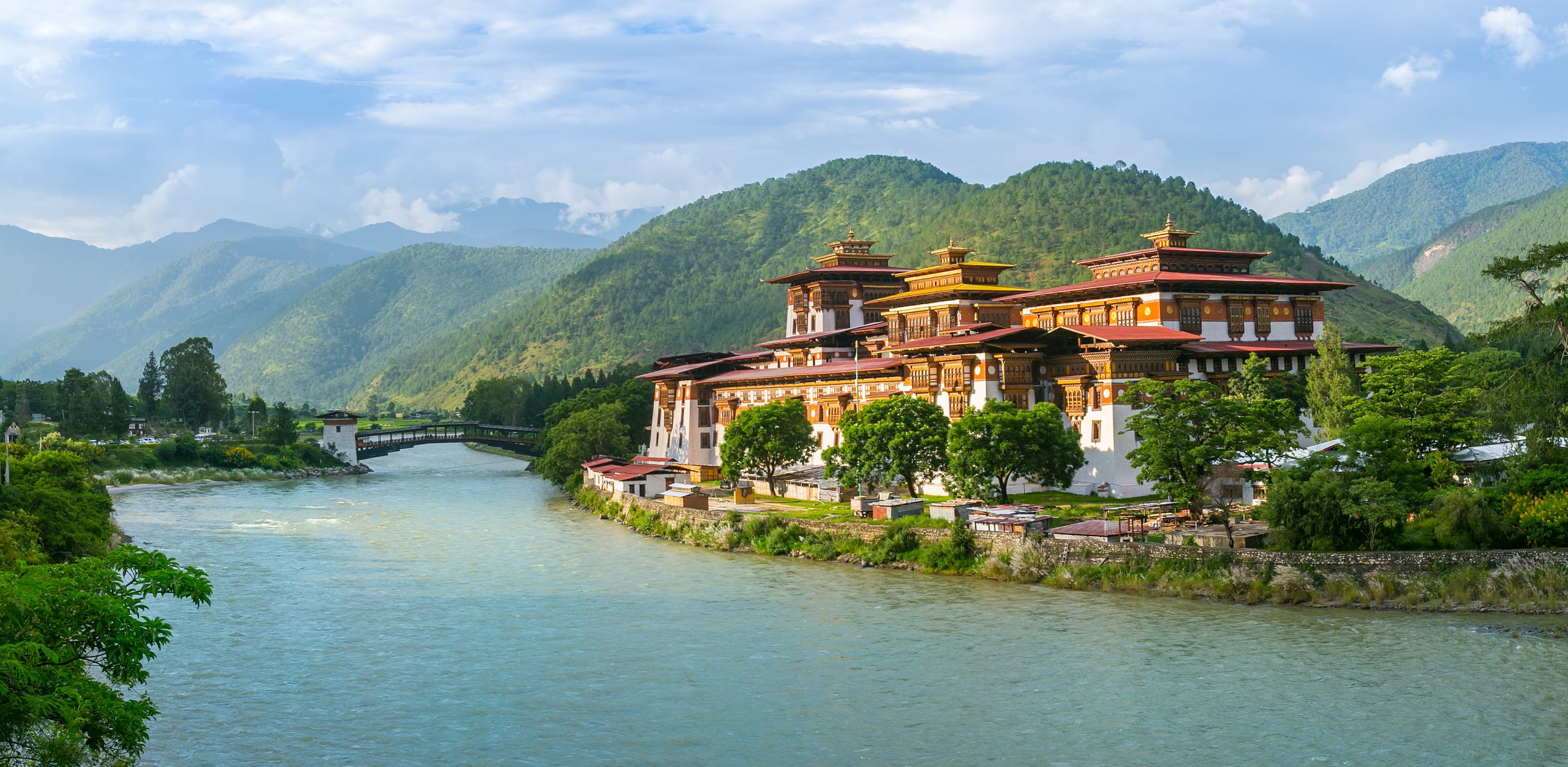 Punakha Dzong Monastery, one of the largest monestary in Asia, Punakha, Bhutan