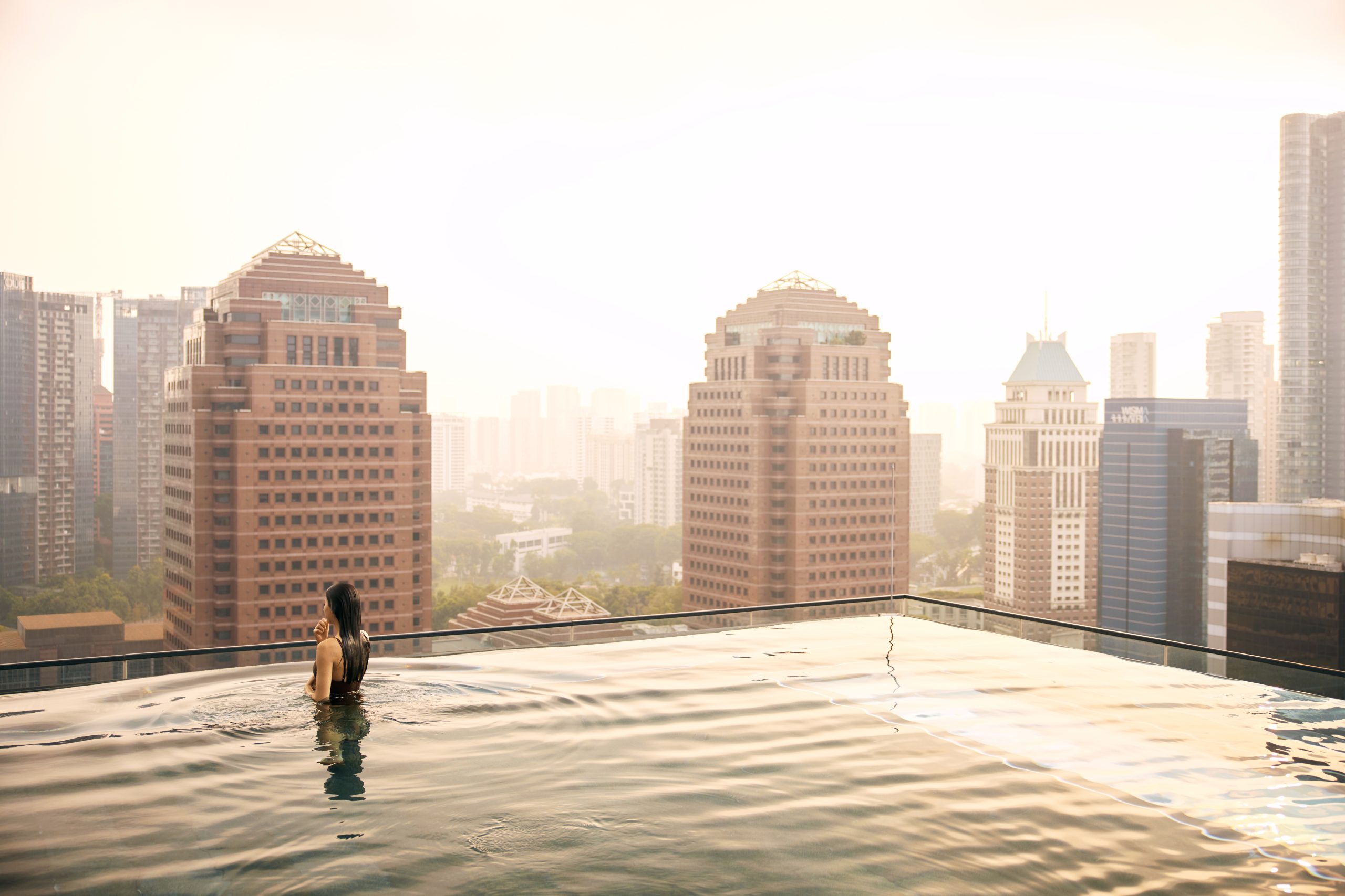 COMO_Metropolitan_Singapore_Rooftop_Pool_Sunset