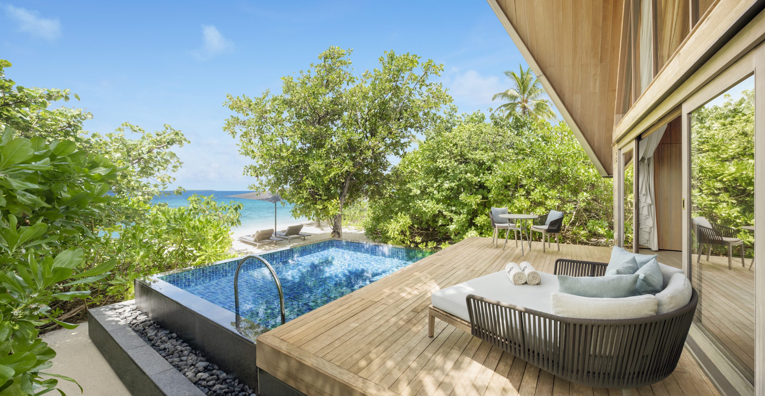 The St. Regis Maldives Vommuli Resort