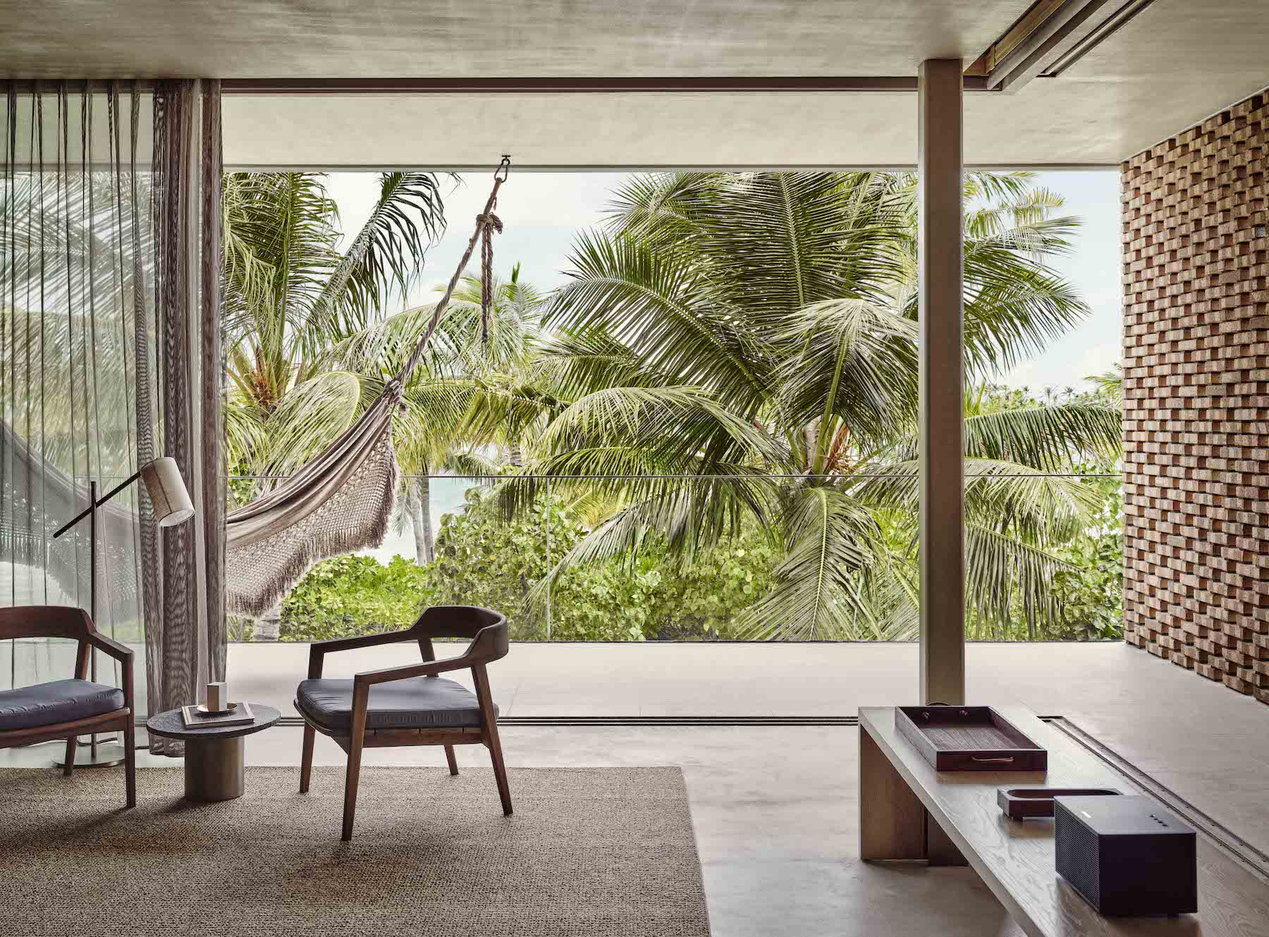 PATINA_MALDIVES_VILLA_FARI-STUDIOs_INTERIOR