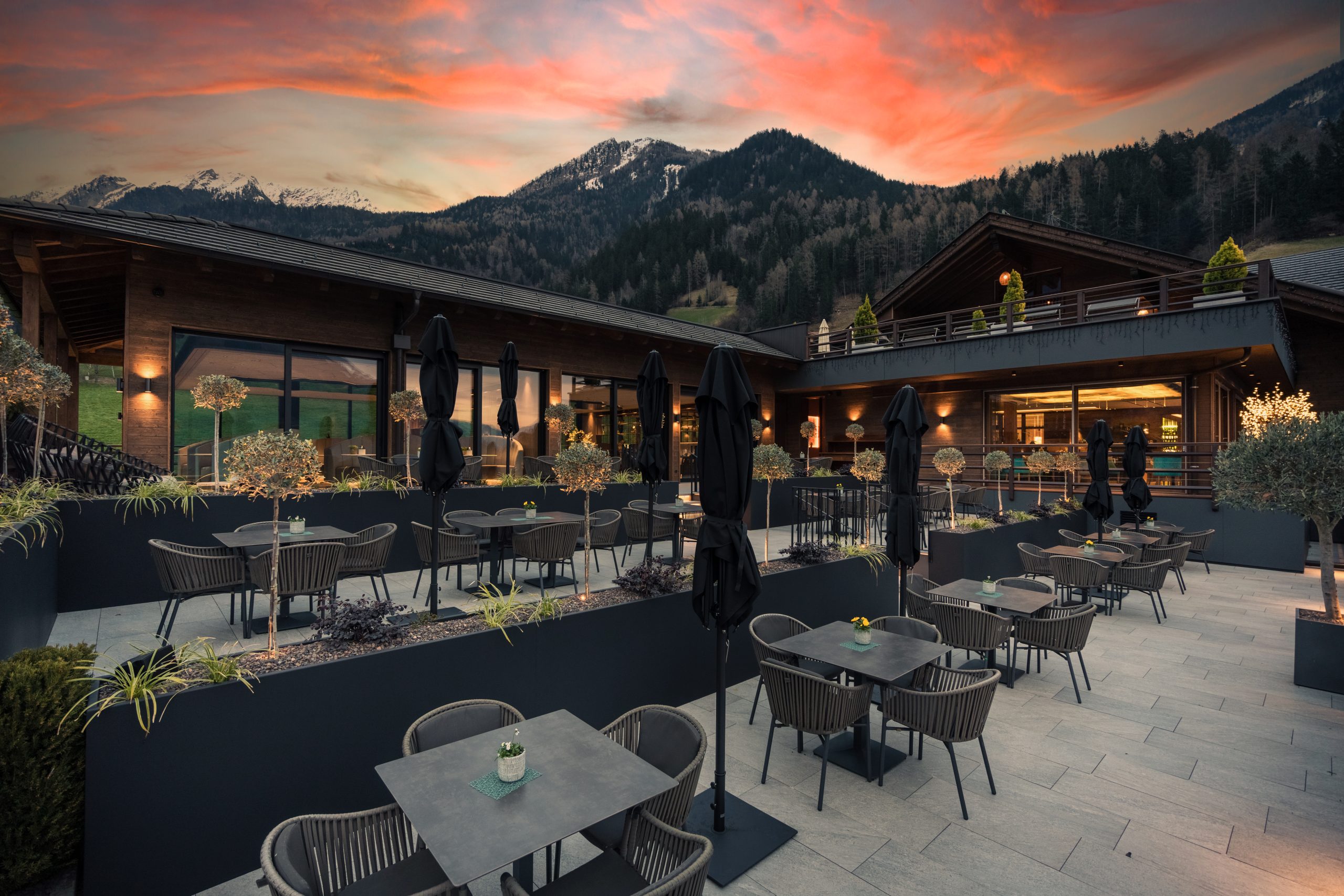 Andreus - die großzügige Restaurantterrasse im Andreus Hotel