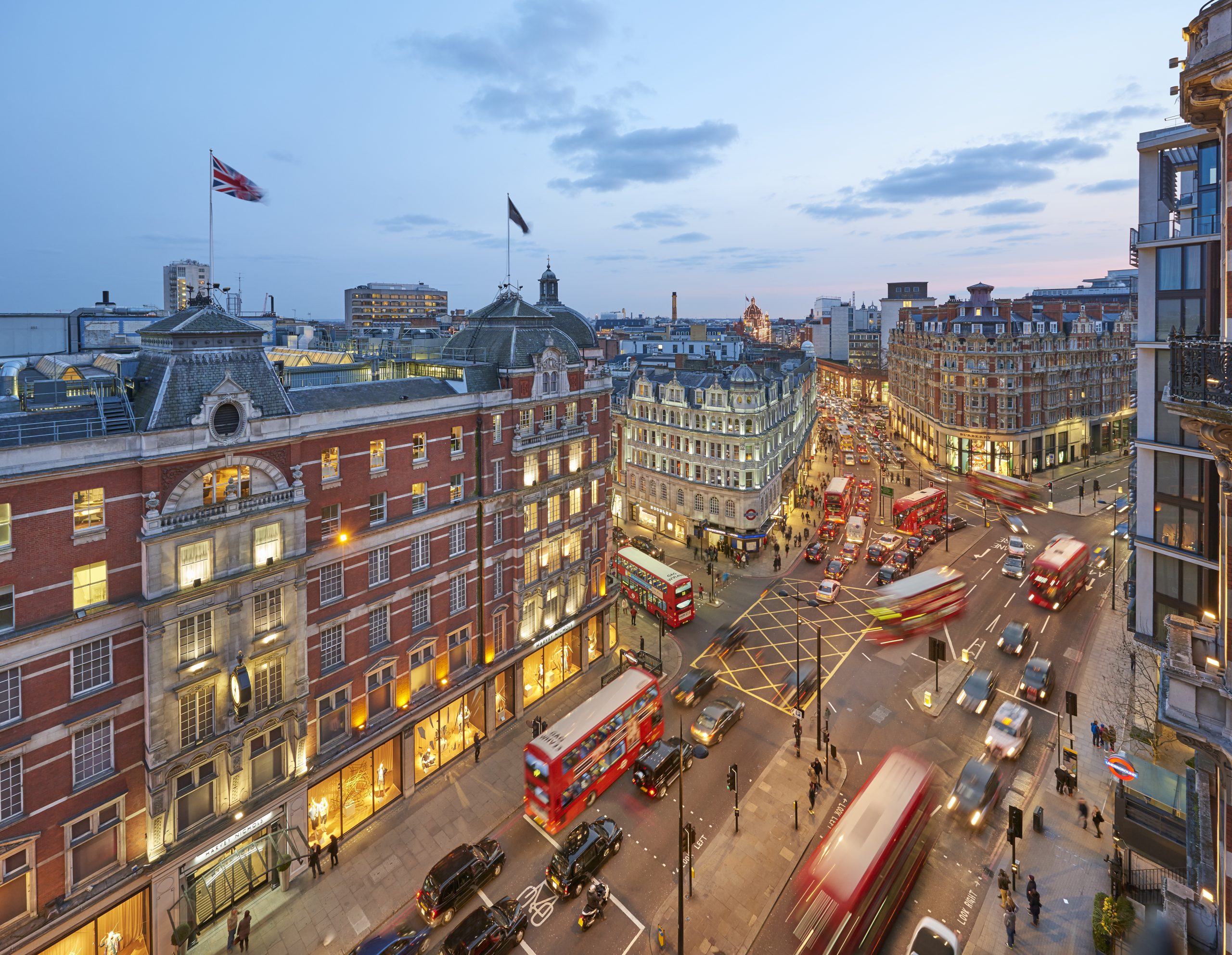 london-2015-hotel-knightsbridge-exterior-no-flag