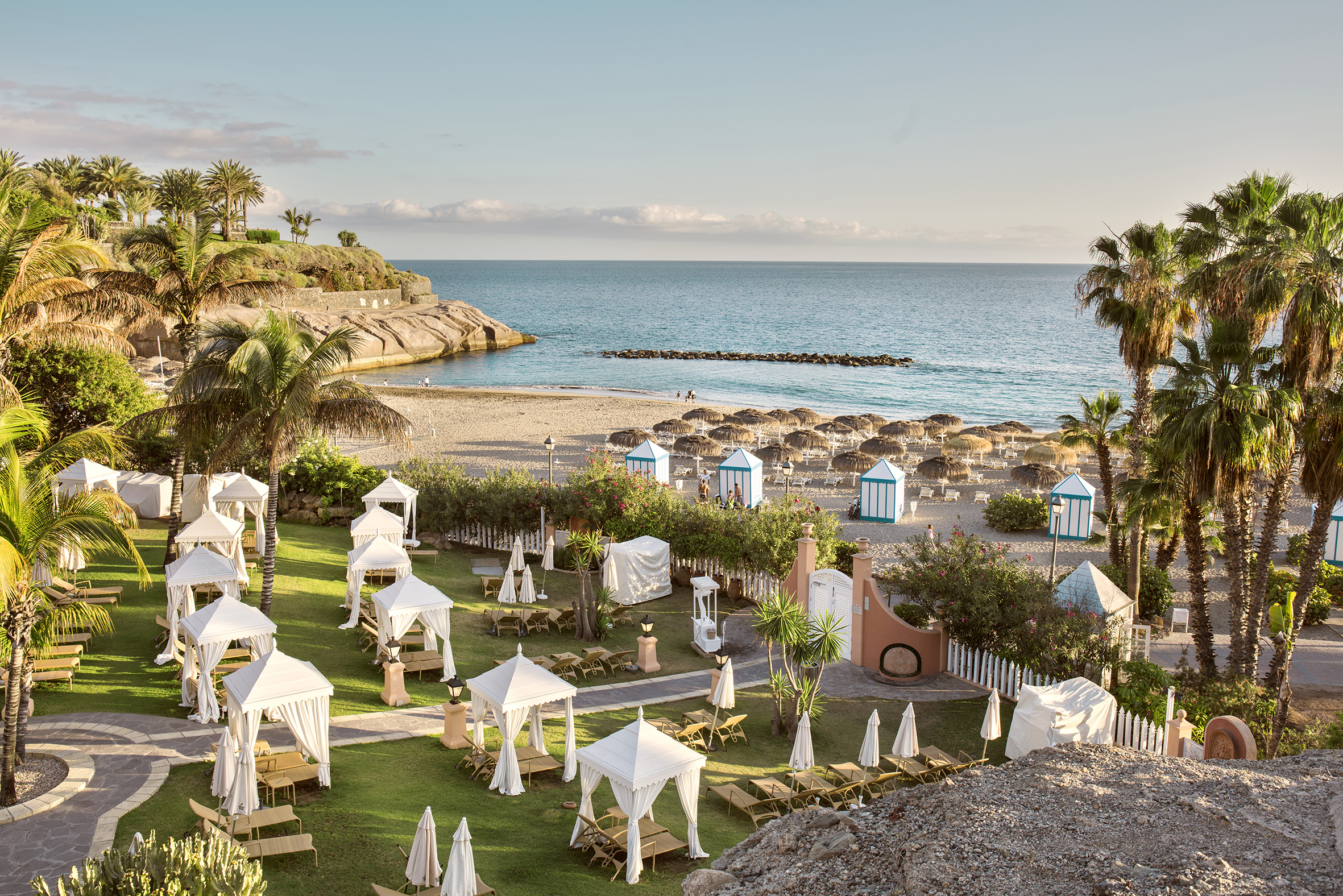 Bahia_del_Duque_Beach_View