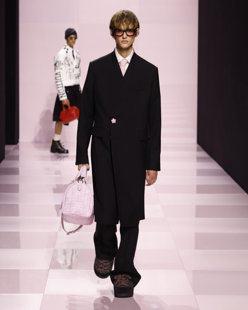 LOUIS VUITTON MEN FALL WINTER 2025 SHOW LOOK 76