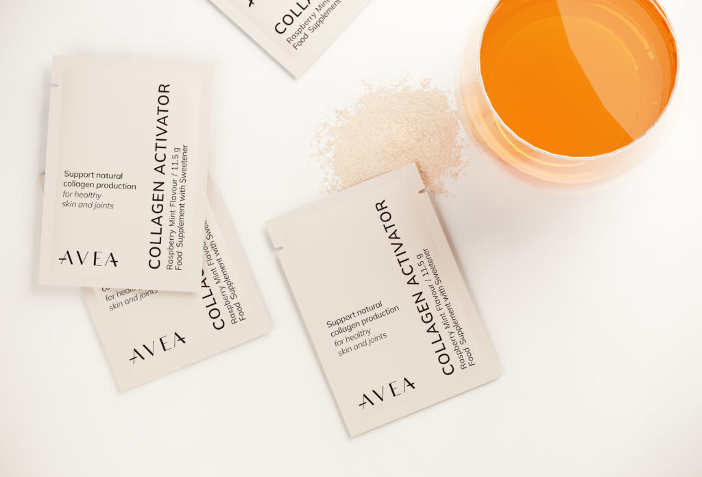 Copy of Copy of 08 Collagen Sachets next glass highres