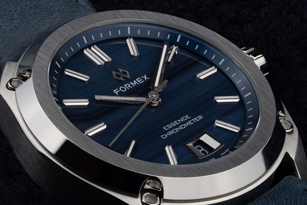 FORMEX Swiss Made Watches Essence 39 mm Automatic COSC Blue Agate Dial