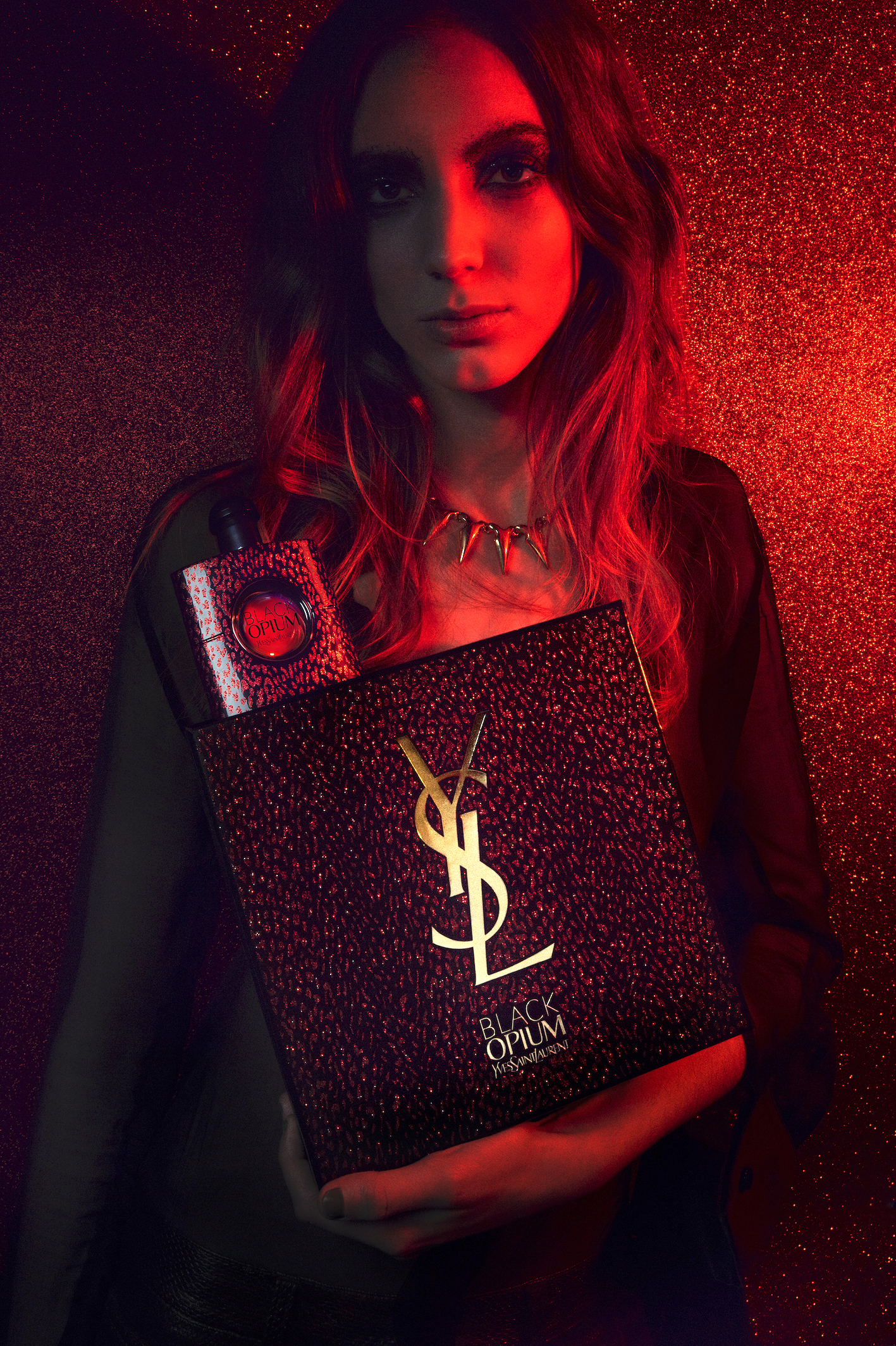ysl-black-opium-edp-baby-cat-limited-edition_mood-pic-(4)