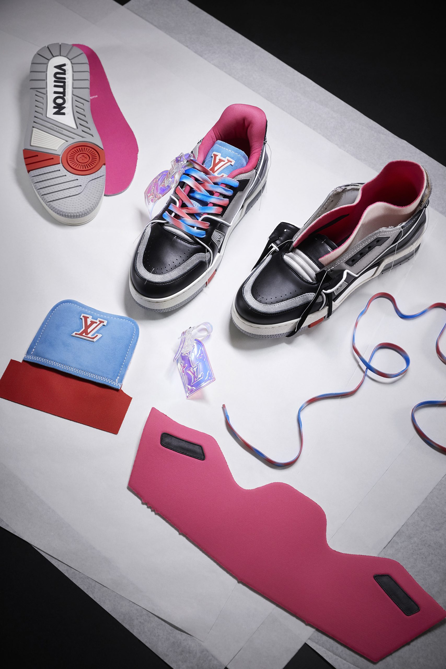 LV TRAINER UPCYCLING SS21_Element of the Pink and Blue Copyright Gregoire Vieille